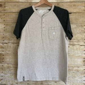 Lrg two toned T shirt in size L